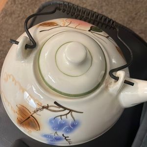 USA-AX 294 lot vintage tea pot perfect condition